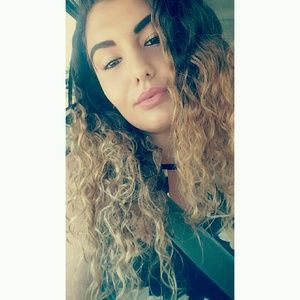 Meet your Posher, Rita